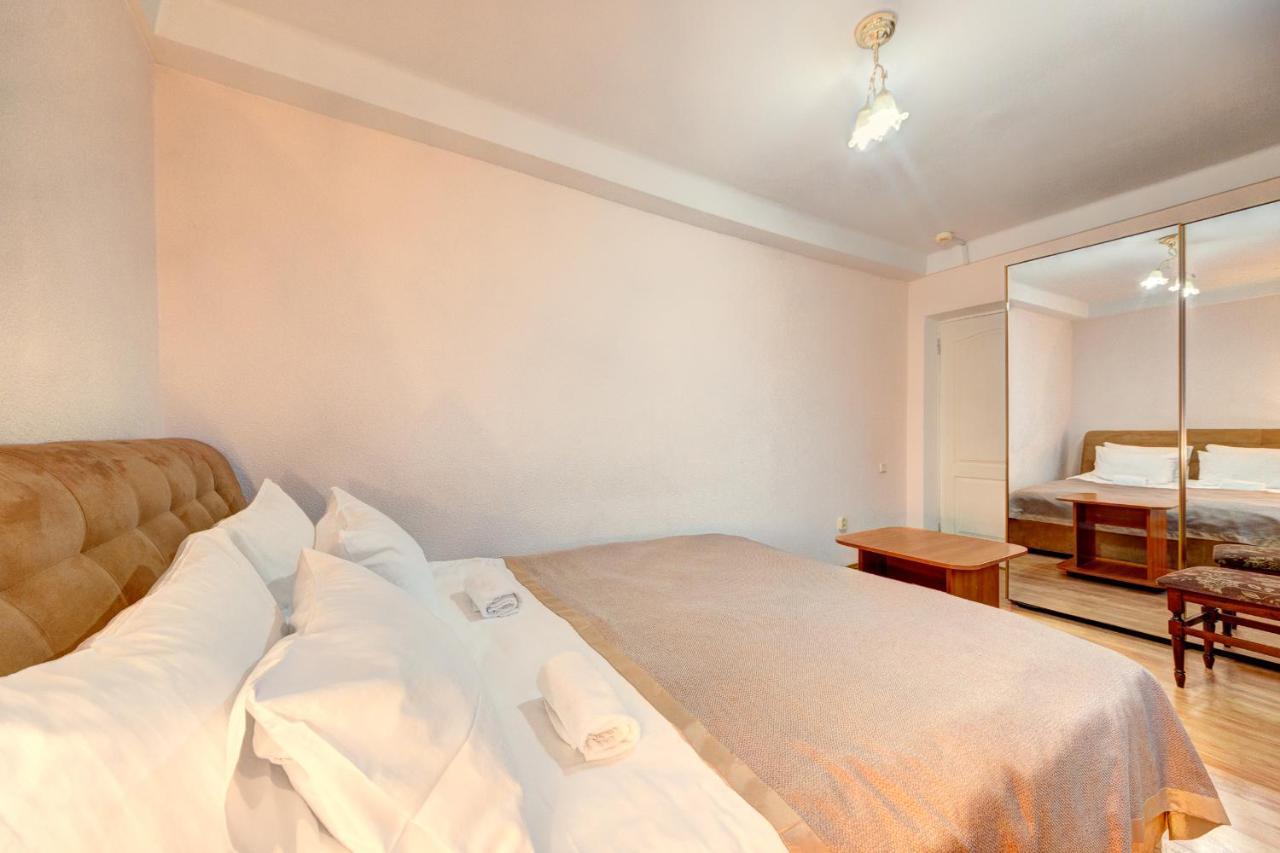 Holosiyvsky Hotel Kiev Eksteriør billede