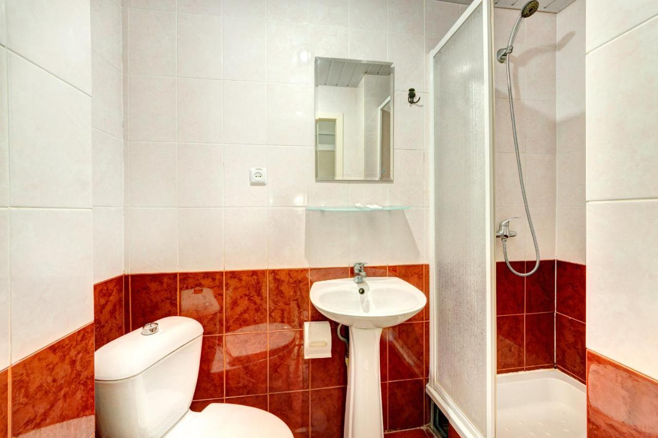 Holosiyvsky Hotel Kiev Eksteriør billede