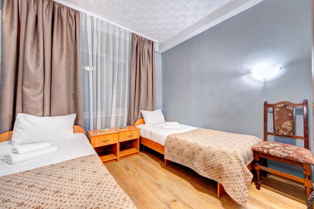 Holosiyvsky Hotel Kiev Eksteriør billede