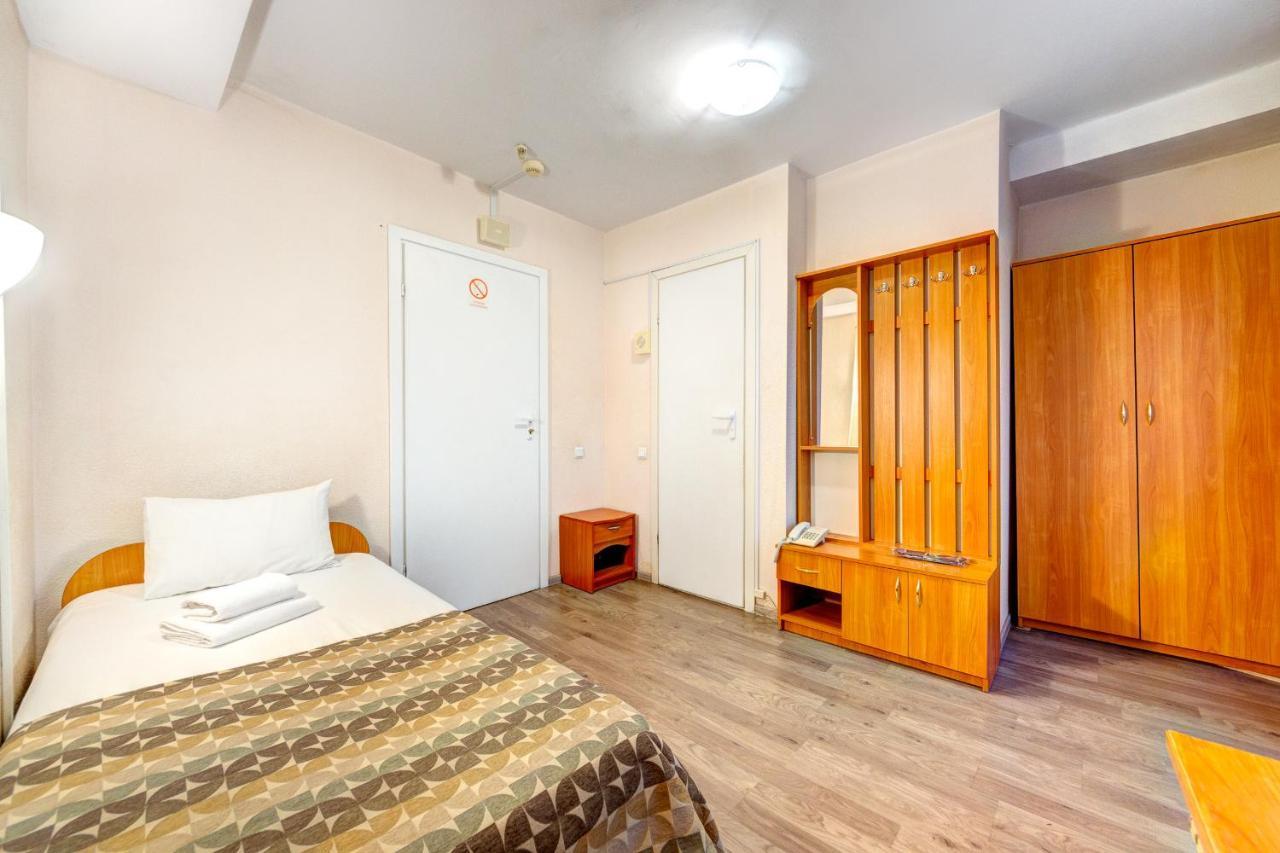 Holosiyvsky Hotel Kiev Eksteriør billede