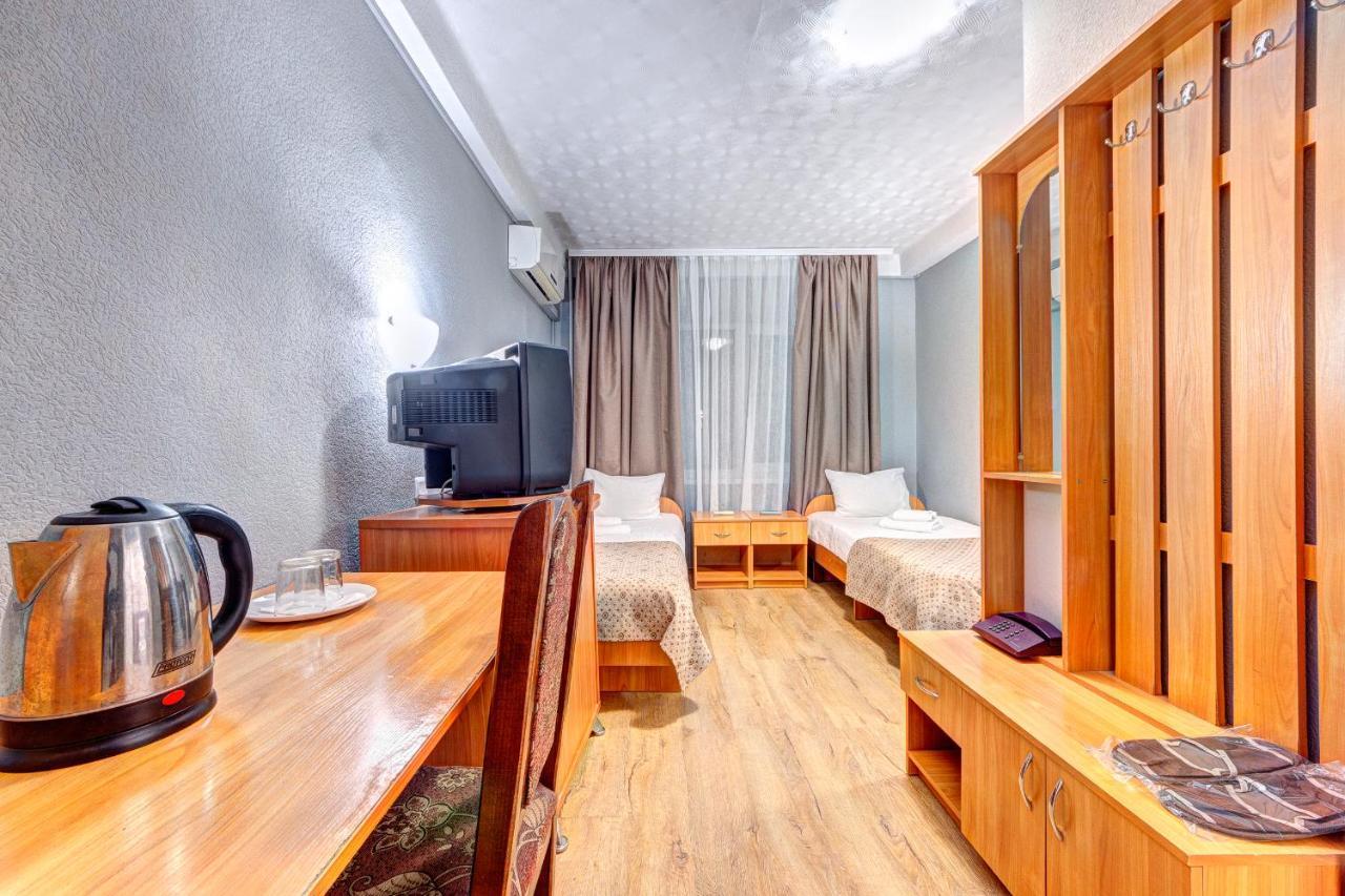 Holosiyvsky Hotel Kiev Eksteriør billede