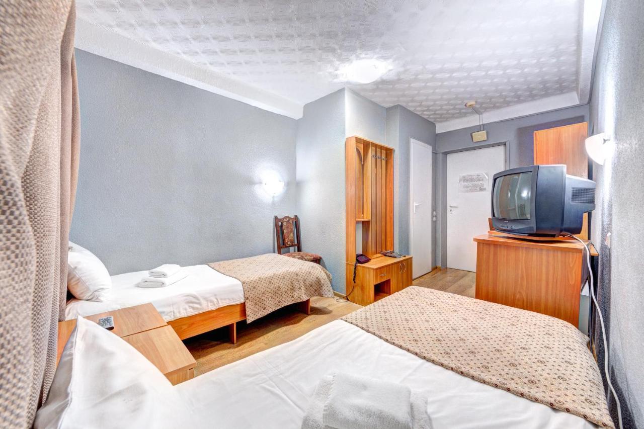 Holosiyvsky Hotel Kiev Eksteriør billede