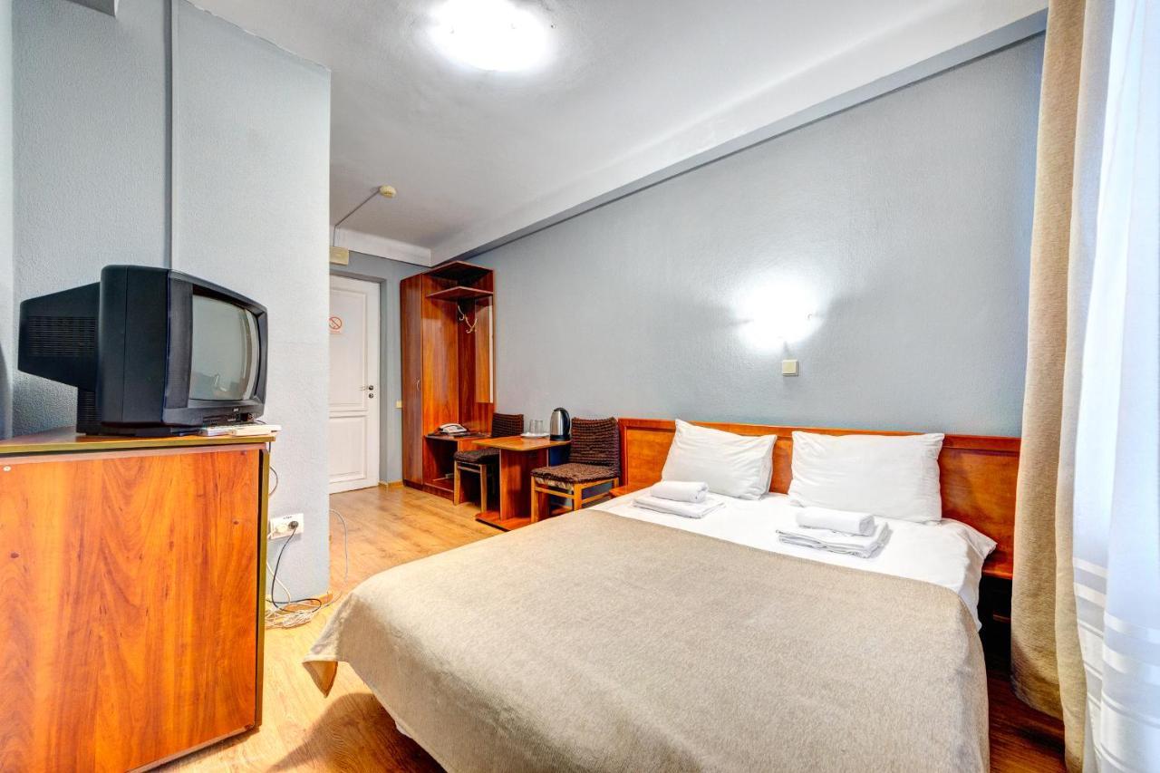 Holosiyvsky Hotel Kiev Eksteriør billede