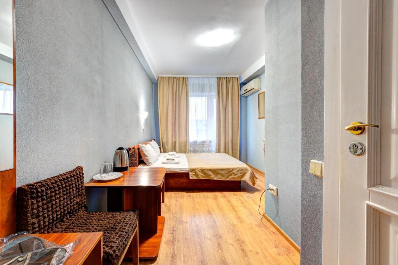 Holosiyvsky Hotel Kiev Eksteriør billede