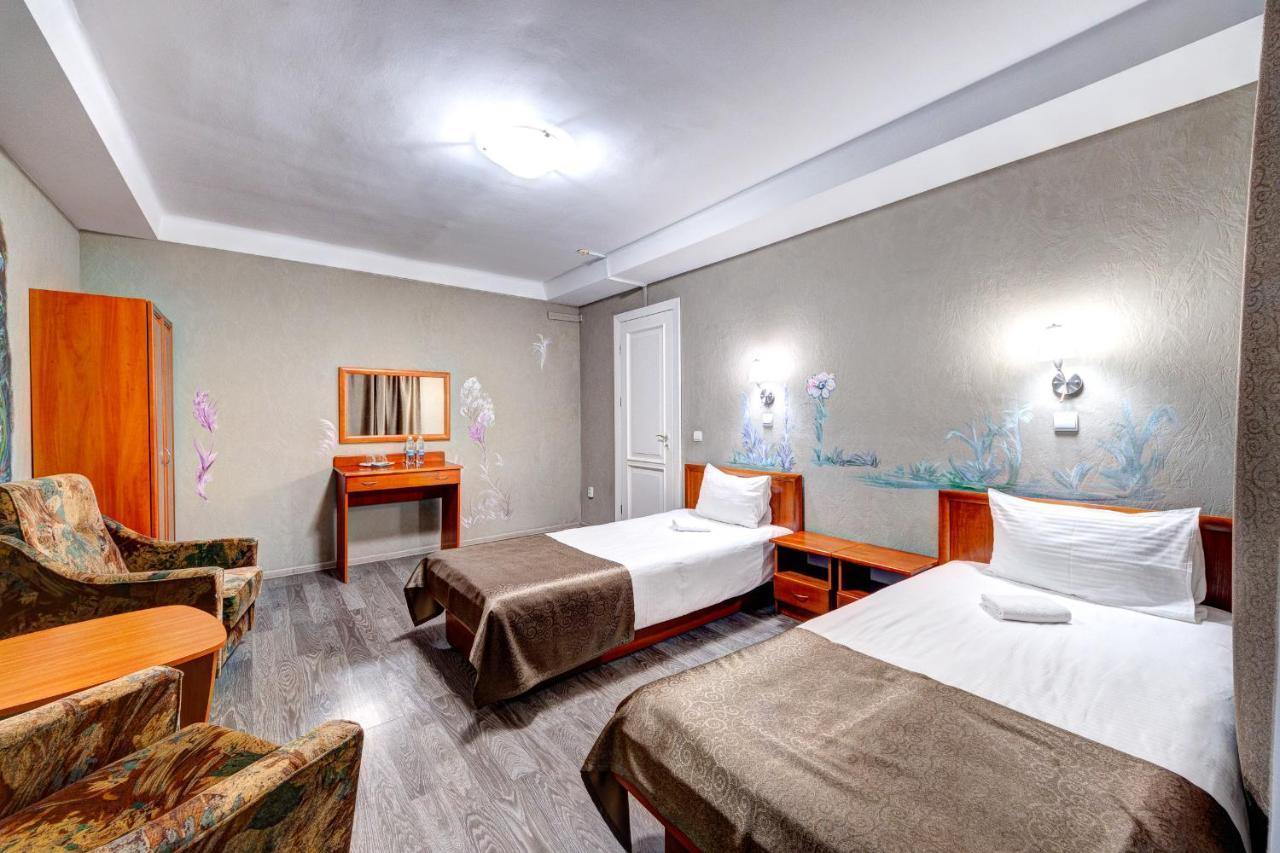 Holosiyvsky Hotel Kiev Eksteriør billede