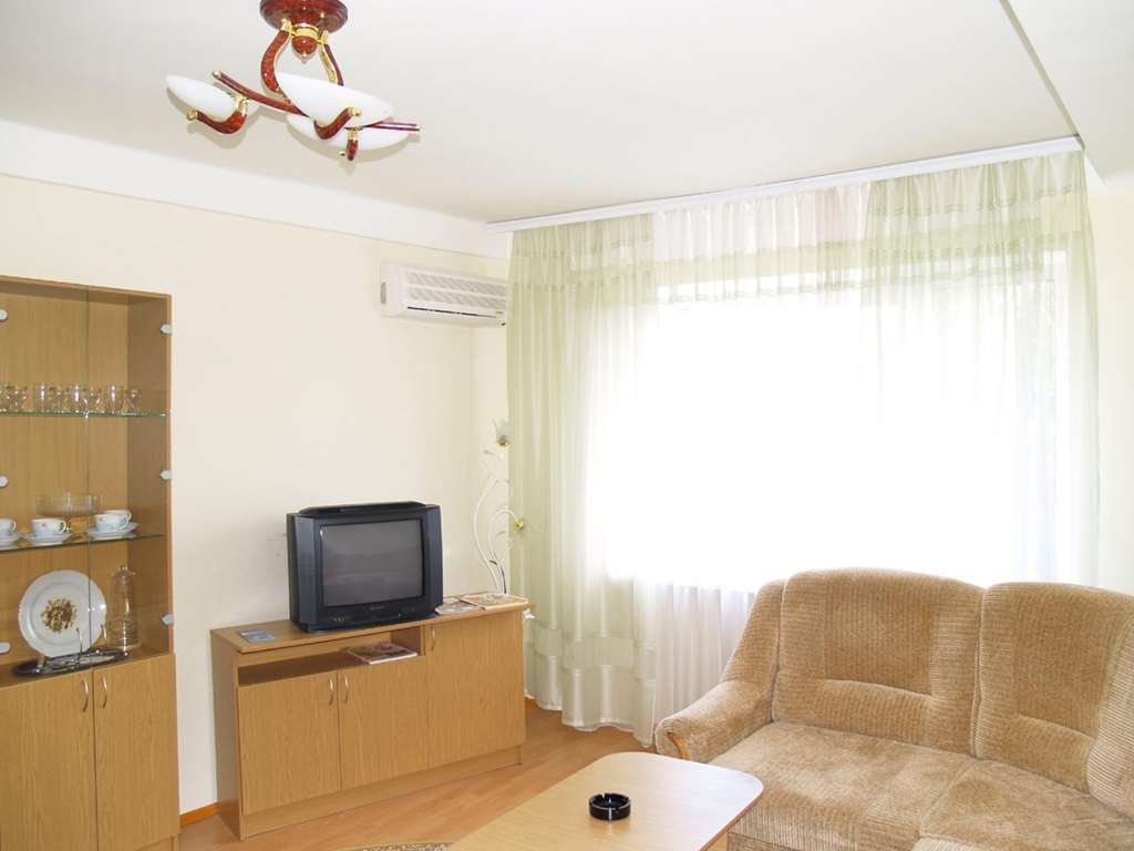 Holosiyvsky Hotel Kiev Værelse billede